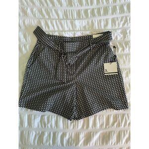 pull on black & white shorts